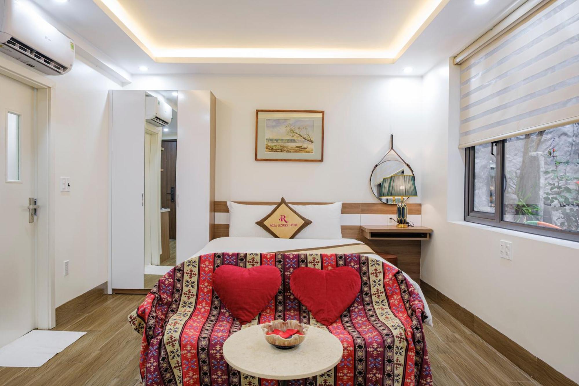 Roza Palace Cat Ba Chan Chau Екстер'єр фото