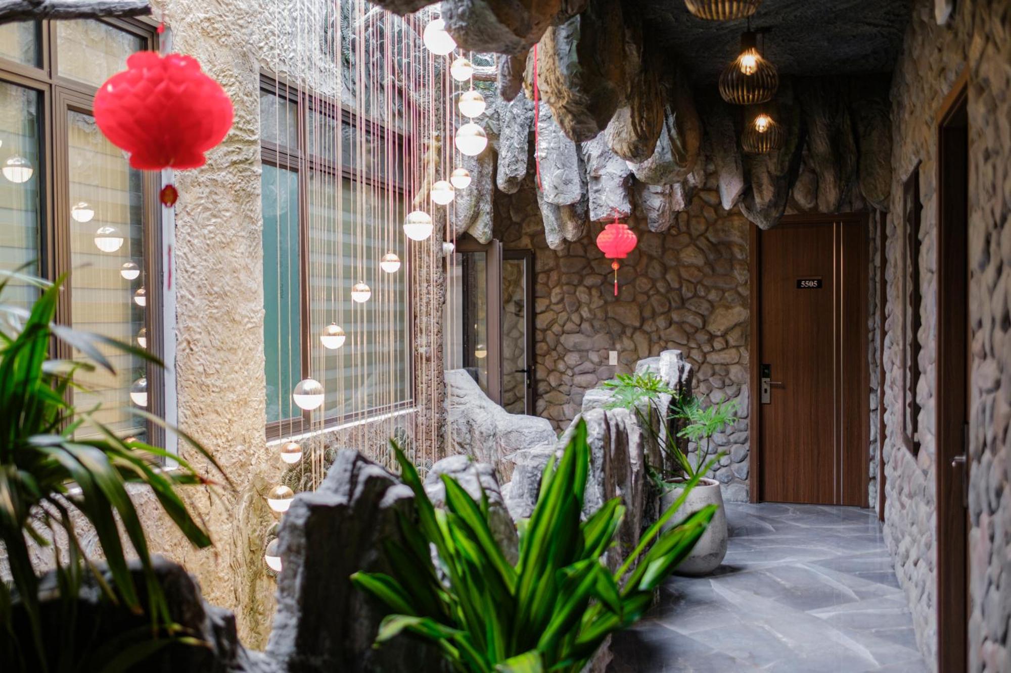 Roza Palace Cat Ba Chan Chau Екстер'єр фото