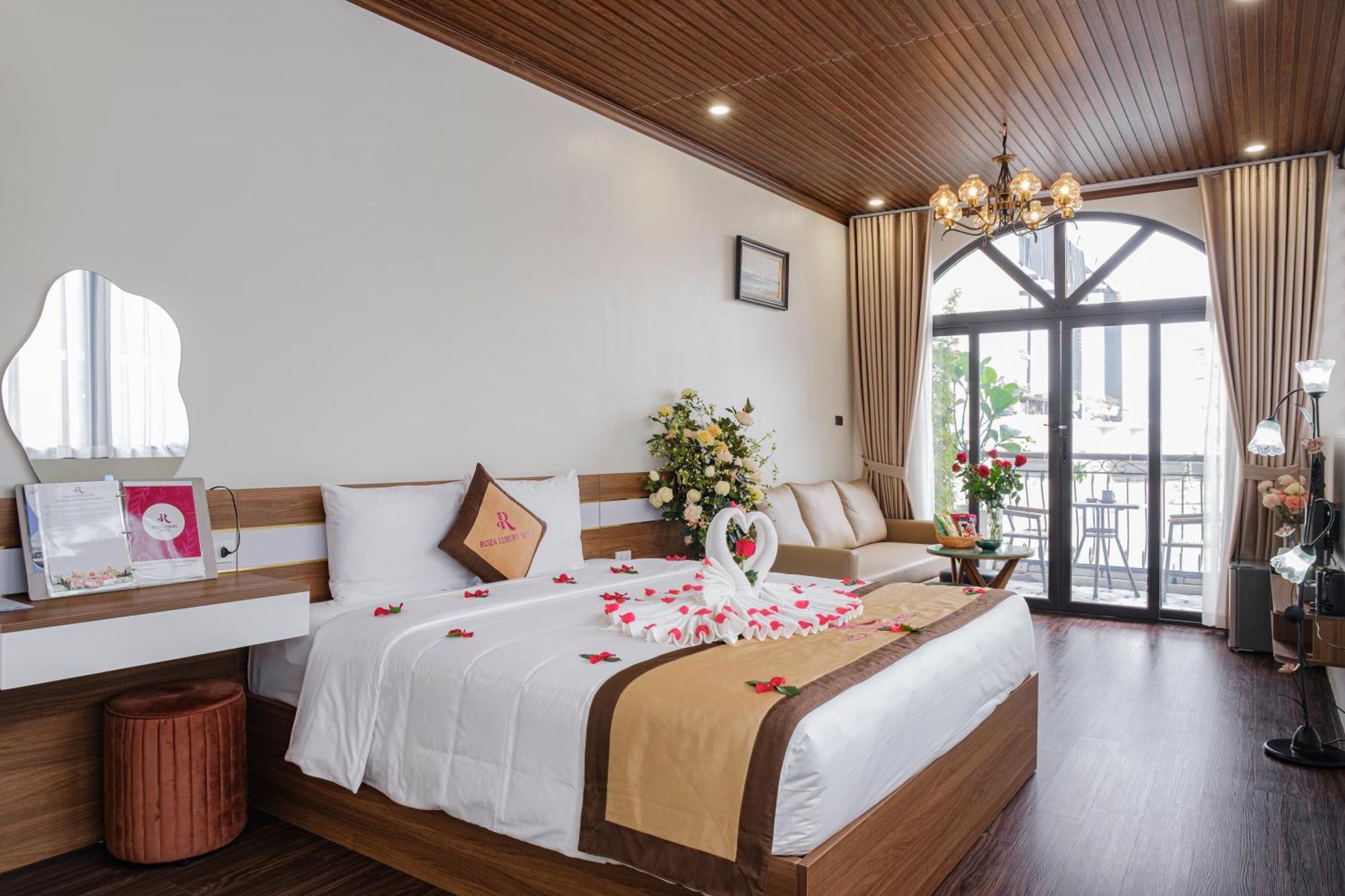Roza Palace Cat Ba Chan Chau Екстер'єр фото